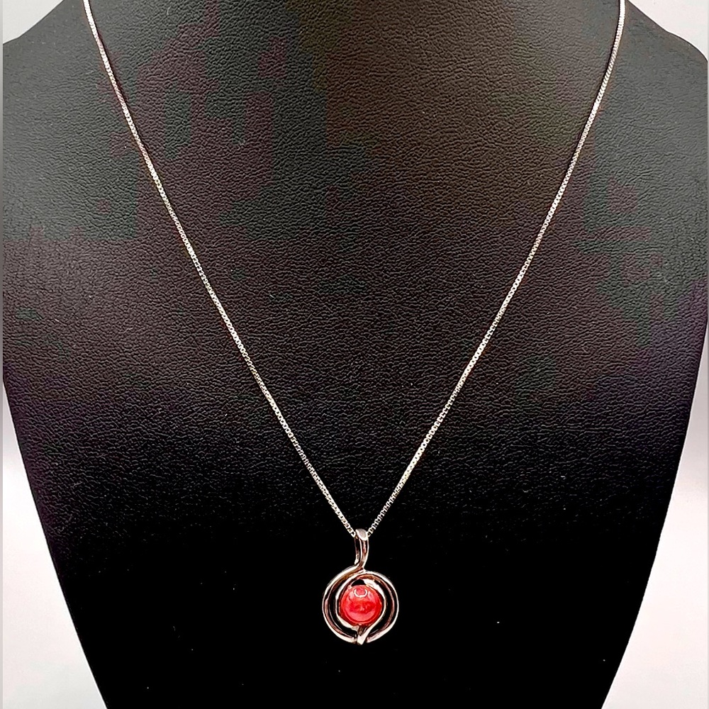 925 Silver Necklace/Pendant from Argentina with Authentic Rhdochrosite Stone